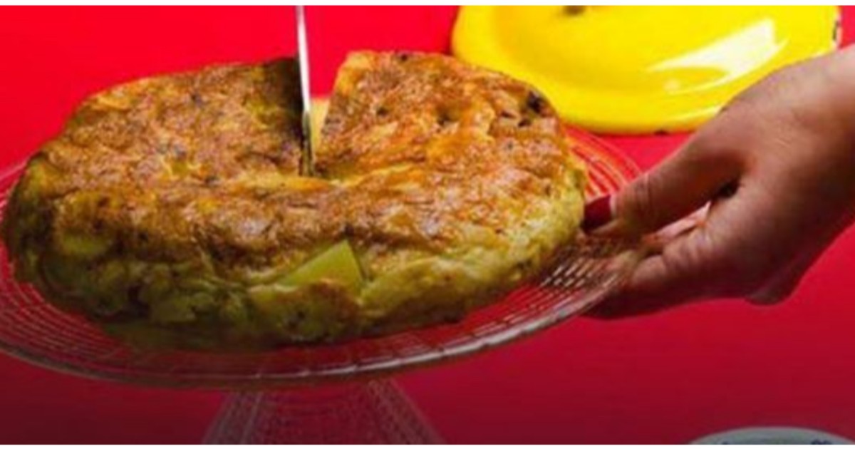 Tortilla z jajek, ziemniaków i cebuli. Niebiańskie połączenie